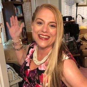 Meet your Posher, Tina